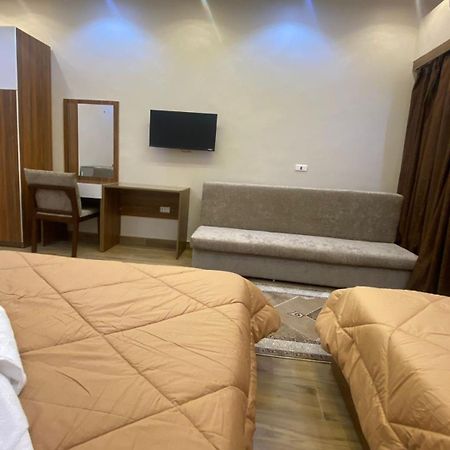 Central Cairo Hotel Bagian luar foto